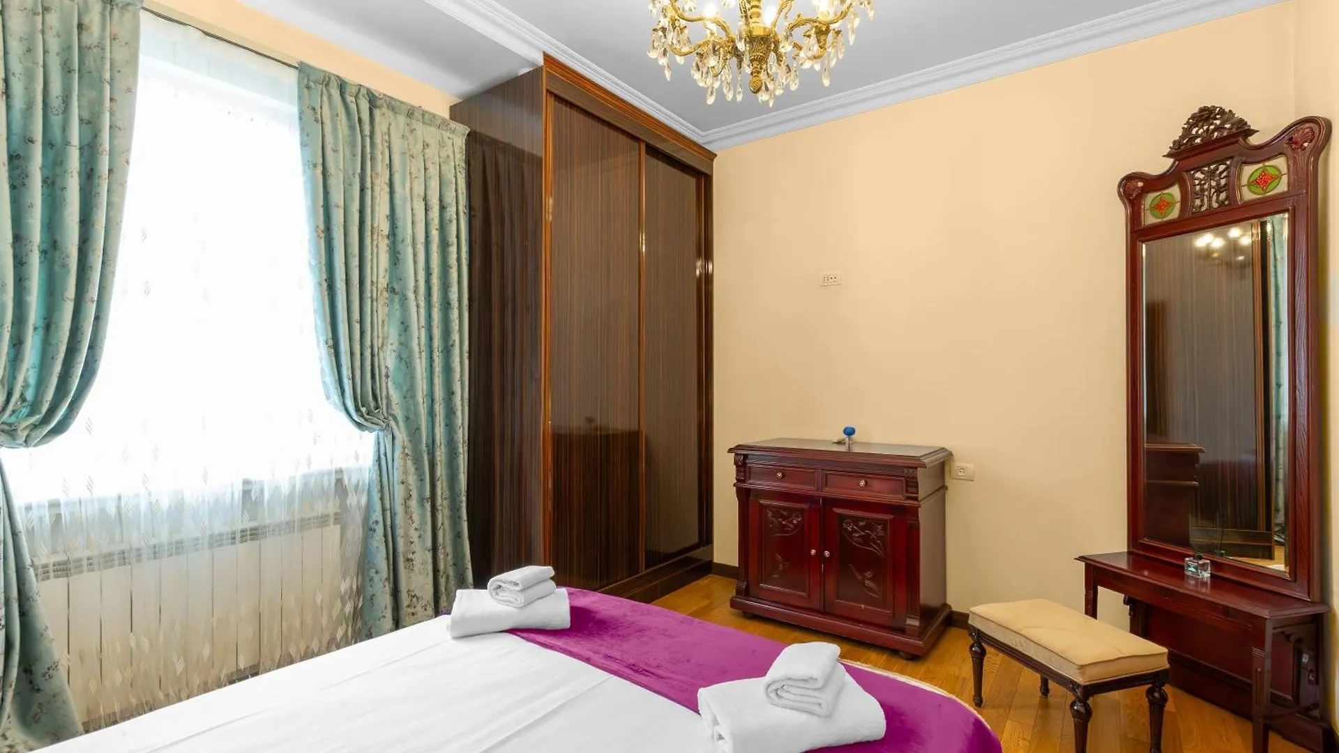 Seaside Boulevard Center Apartment 1 Bakoe